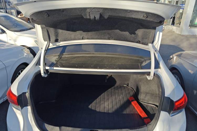 Used Buick GT 2018 15T Manual Elite Version China V Standard