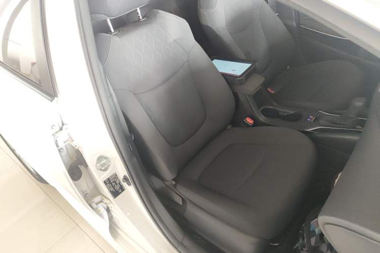 Used Toyota Corolla 2022 Dual-Motor 1.8L E-CVT Pioneer Edition
