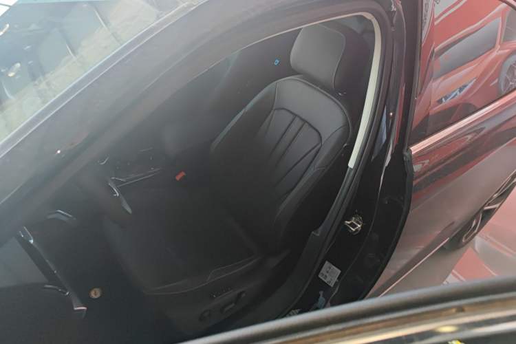 Used Volkswagen Passat 2025 Outstanding Model 380TSI Starry Dragon Edition
