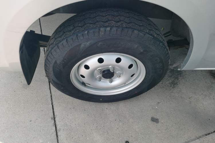 Used Chana Ruixing M60 2023 1.5L GDI Comfort-Class Passenger Vehicle 6/7 Seats
