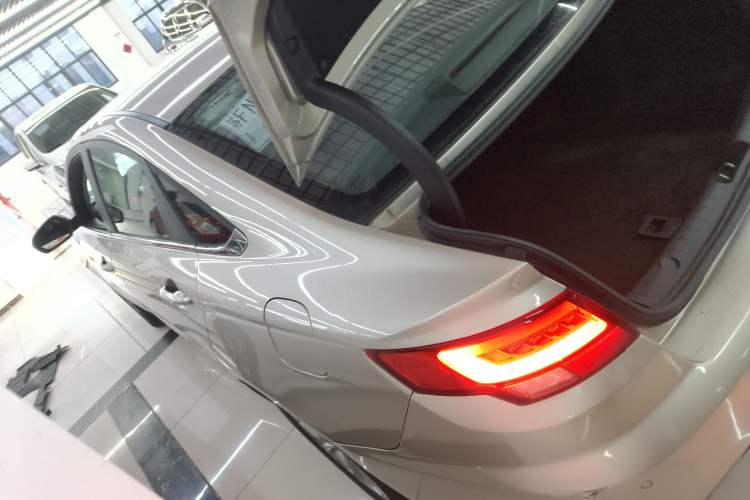 Used Geely Auto Emgrand GL 2017 1.8L DCT Elite Model