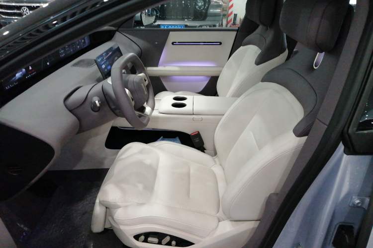 Used  06 2025 Pro Range-Extended Edition