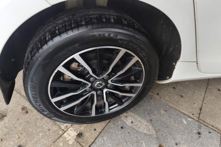 Used Volvo V40 2017 T3 Zhiyi Edition