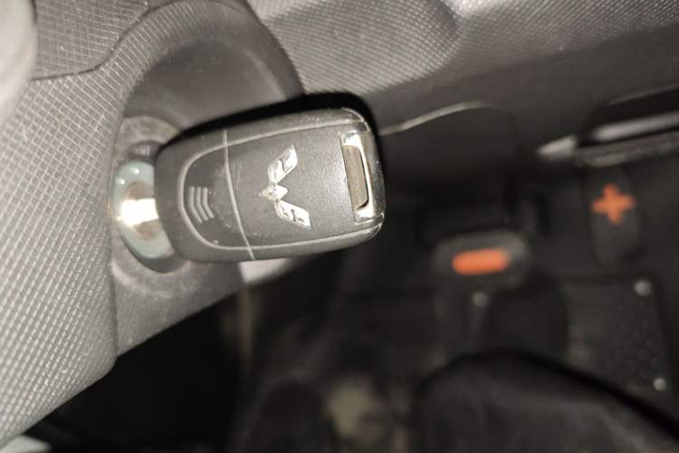 Used Wuling Hongguang MINIEV 2022 Easy Version Lithium Iron Phosphate
