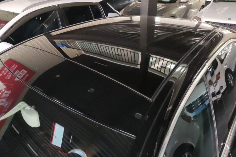 Used Mercedes-Benz C-Class 2017 Facelift C 200 L
