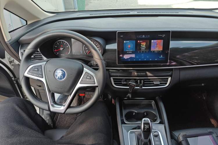 Used BYD Song MAX 2019 1.5T Automatic Smart Connect Ruiyi Sunroof Version 6 Seats China VI Standard
