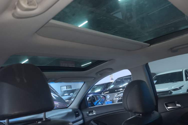 Used Kia K5 2014 2.0T Automatic T-Special
