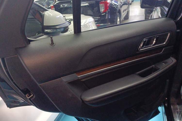 Used Ford Explorer 2017 2.3T Elite Edition
