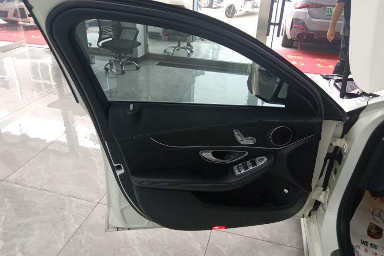 Used Mercedes-Benz C-Class 2018 C 180 L Fashion Edition Sport Version
