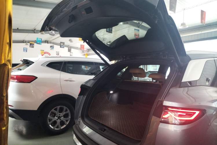 Used BYD Song L DM-i 2024 160 km Excellence Version
