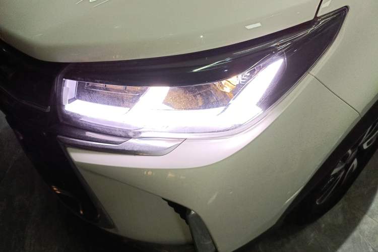 Used FORTHING T5 2024 Grand Edition 1.6L Manual Dream Version 5 Seats