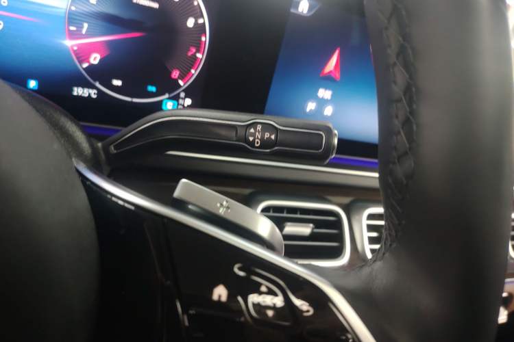 Used Mercedes-Benz GLE 2024 Refreshed GLE 350 4MATIC Stylish Edition
