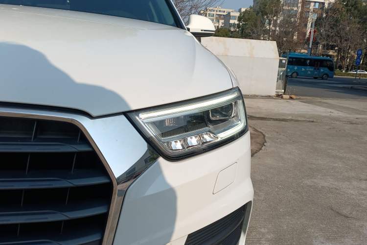 Used Audi Q3 2017 30 TFSI Fashion Model
