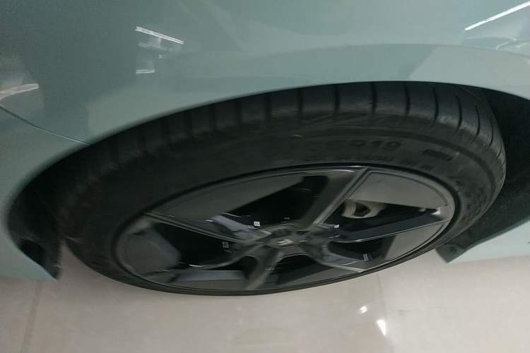 Used  GT 2023 560 Rear-Drive Seven-Wing Edition
