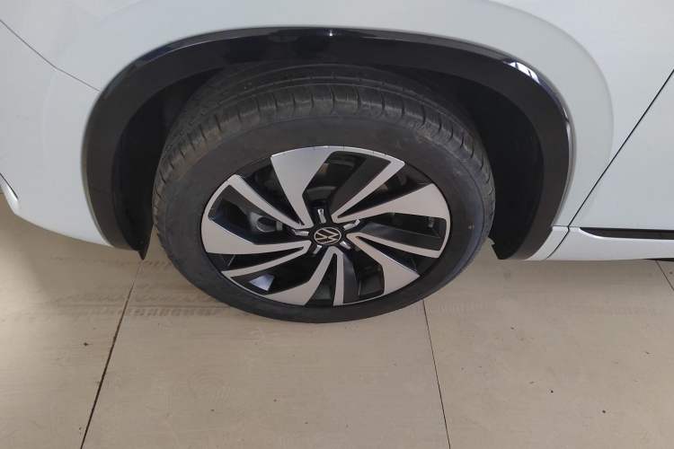 Used Volkswagen Tayron X 2023 330TSI Two-Wheel-Drive Prestige High-Energy Version