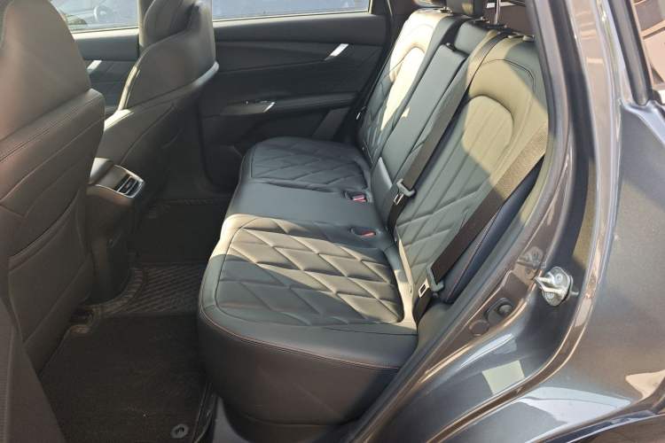 Used Changan CS75 PLUS 2025 4th Generation UItra 2.0T New Blue Whale Engine – Wind Style
