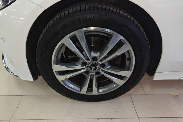 Used Mercedes-Benz C-Class 2017 Facelift C 200 L Sport Edition
