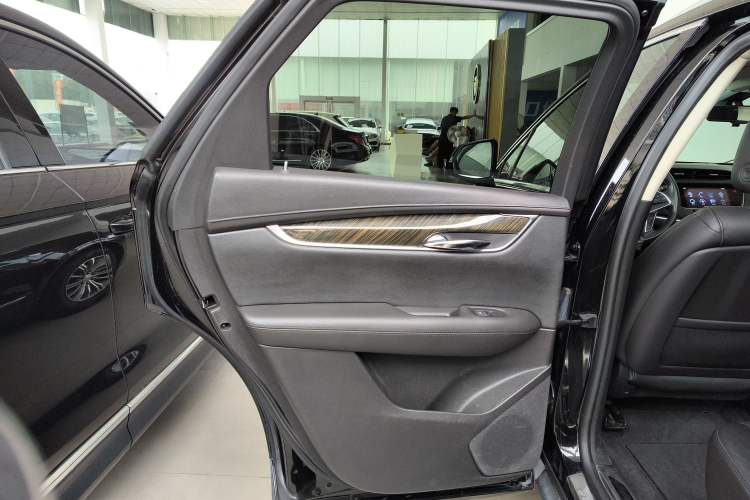 Used Cadillac XT5 2016 25T Luxury Model
