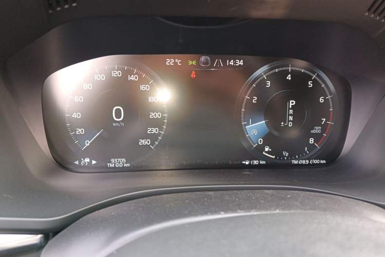 Used Volvo XC60 2019 T5 4x4 Zhiyuan Sport Edition China V Standard