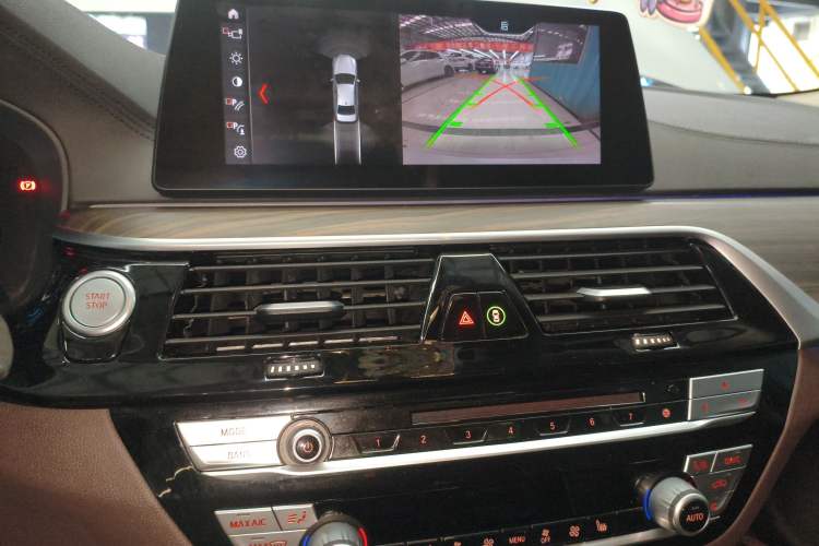 Used BMW 5 Series New Energy 2019 Updated Version 530Le Luxury Package
