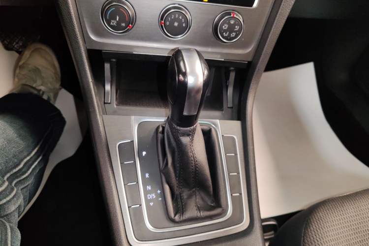 Used Volkswagen Golf 2016 1.6L Automatic Comfort Model
