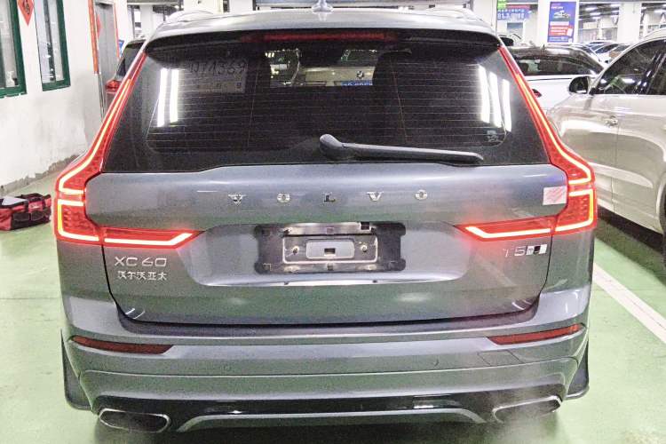Used Volvo XC60 2019 T5 4x4 Zhiyuan Sport Edition China V Standard