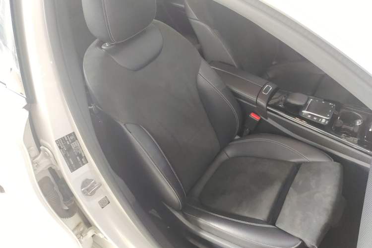 Used Mercedes-Benz A-Class 2021 A 200 L Sport Sedan Fashion Model