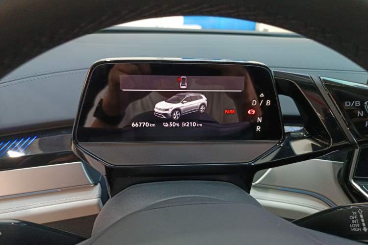 Used Volkswagen ID.6 CROZZ 2021 Long-Range PRO Edition
