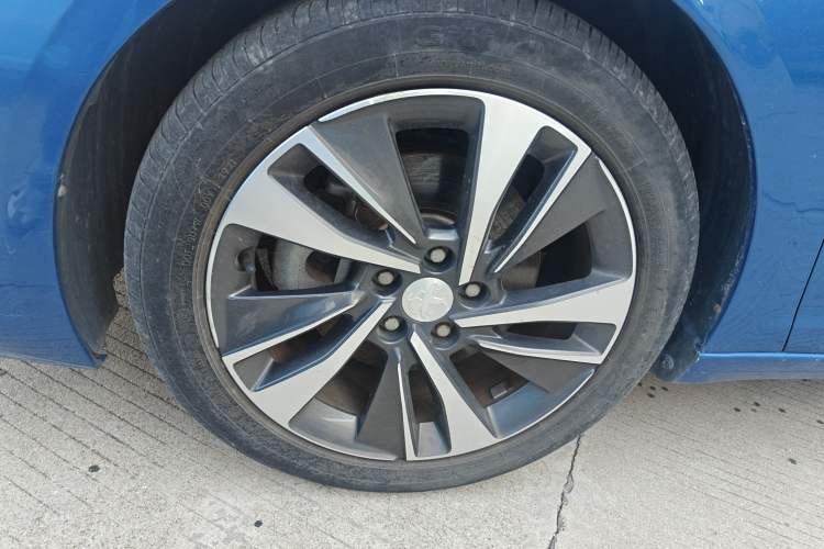 Used Peugeot 408 2019 360THP Automatic Luxury Edition China VI Standard
