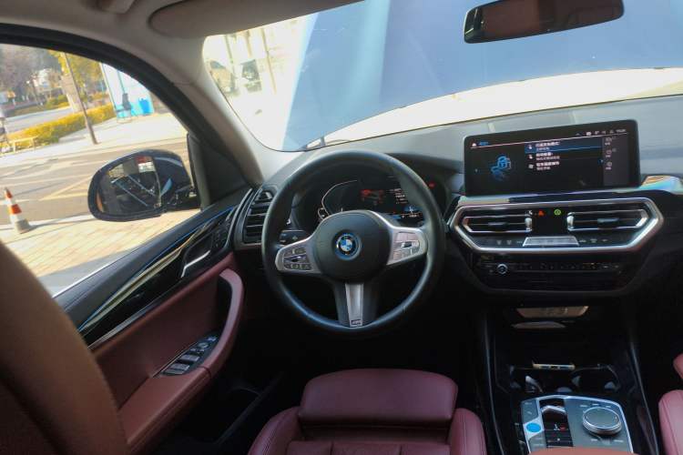 Used BMW iX3 2023 Leading Model