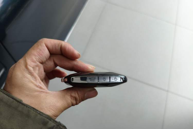 Used Genesis G80 2024 2.5T Rear-Drive Luxury Edition
