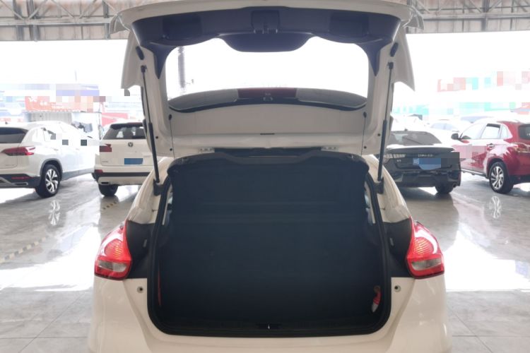 Used Ford Focus 2017 Hatchback 1.6L Automatic Fashion Edition Smart Drive Version