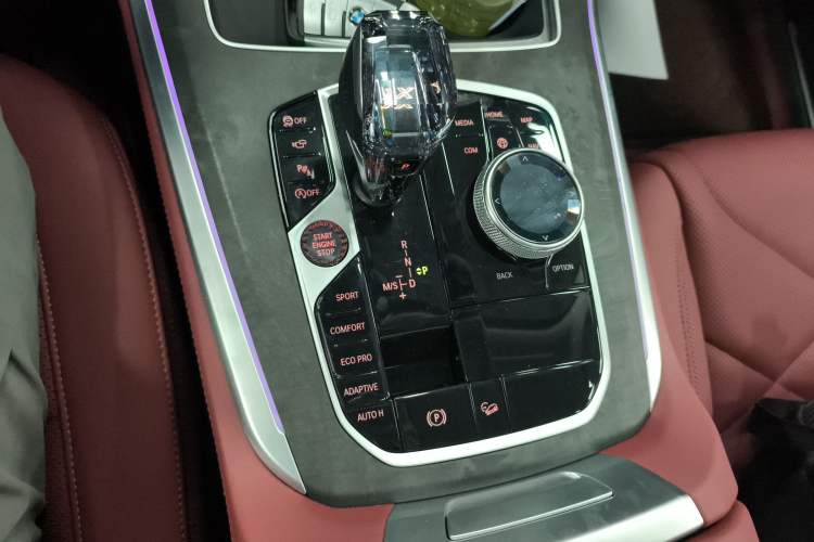 Used BMW X5 2022 Restyled xDrive 30Li Luxury Version M Sport Package
