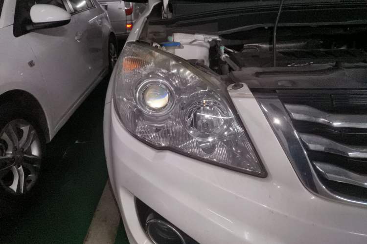 Used Haval H6 2016 Upgraded Model 1.5T Automatic Two-Wheel Drive Elite Version
