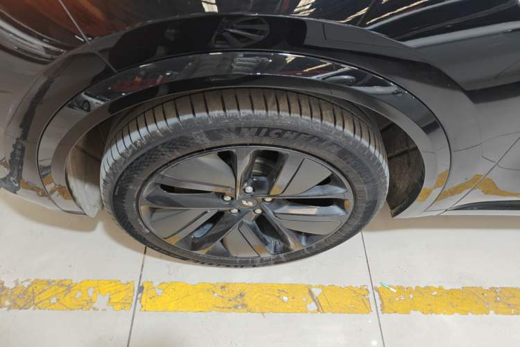 Used Li Auto L9 2024 Pro Model
