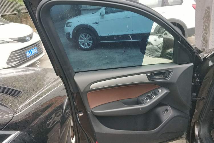 Used Audi Q5 2017 Plus 40 TFSI Ambition Model
