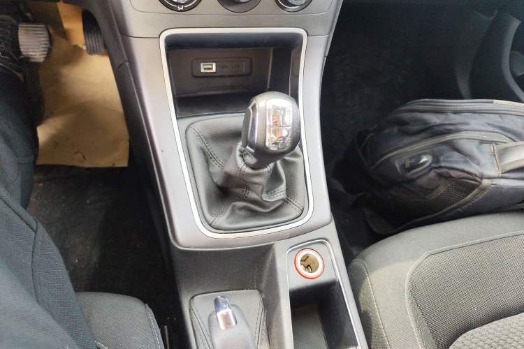 Used Citroen C4 Sega 2016 1.6L manual Comfort trim level
