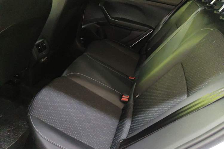 Used Volkswagen Tacqua 2020 1.5L Automatic Yue
