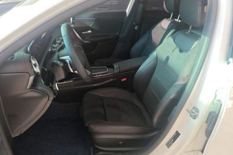 Used Mercedes-Benz A-Class 2025 A 200 L Fashion Model
