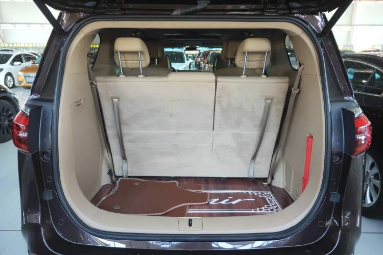 Used Buick GL8 2021 ES Land Cruiser 653T Luxury Edition