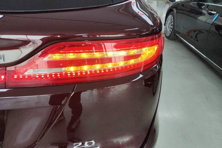 Used Lincoln MKC 2014 2.0T Two-Wheel Drive Deluxe Edition