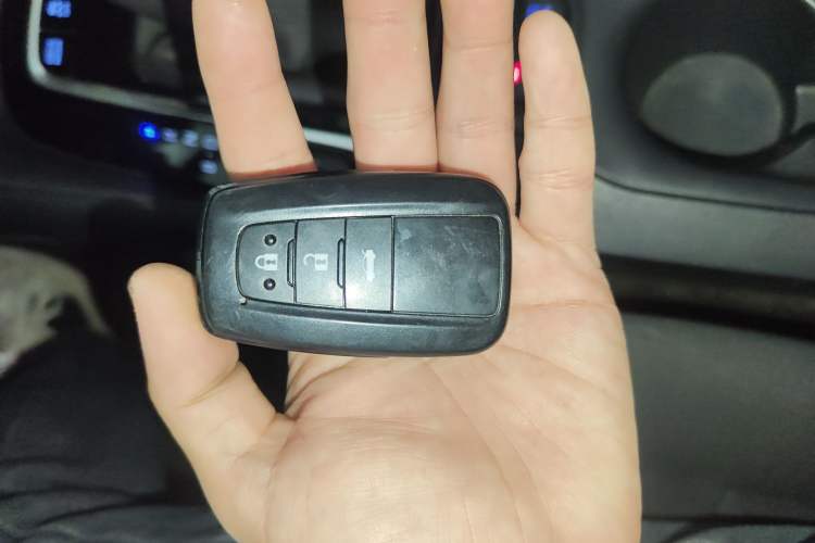 Used Toyota Corolla 2022 Dual-Motor 1.8L E-CVT Pioneer Edition
