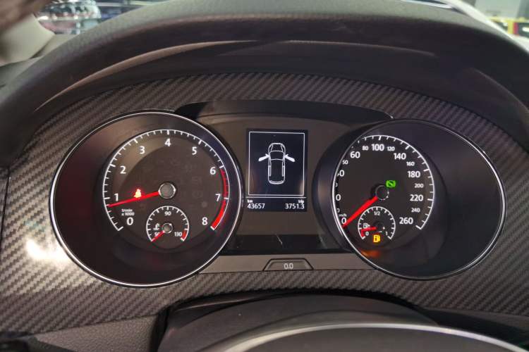 Used Volkswagen Golf Sportsvan 2016 230TSI Automatic Luxury Version
