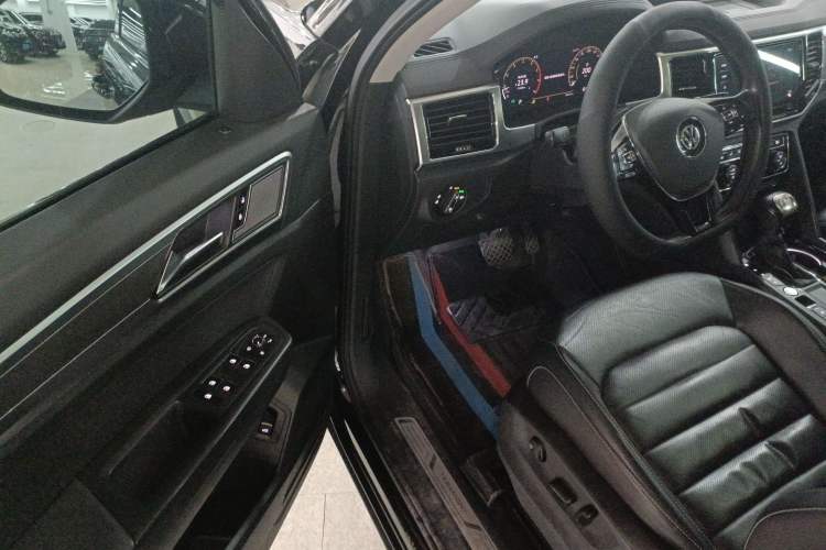 Used Volkswagen Teramont 2020 330TSI Two-Wheel-Drive Luxury Edition China VI Standard