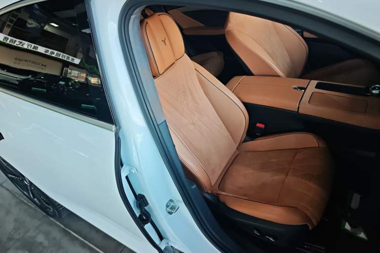 Used VOYAH PASSION 2023 Four-Wheel Drive Standard Edition