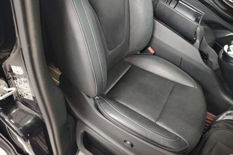 Used Mercedes-Benz V-Class 2018 V 260 L Prestige Extended Version China VI