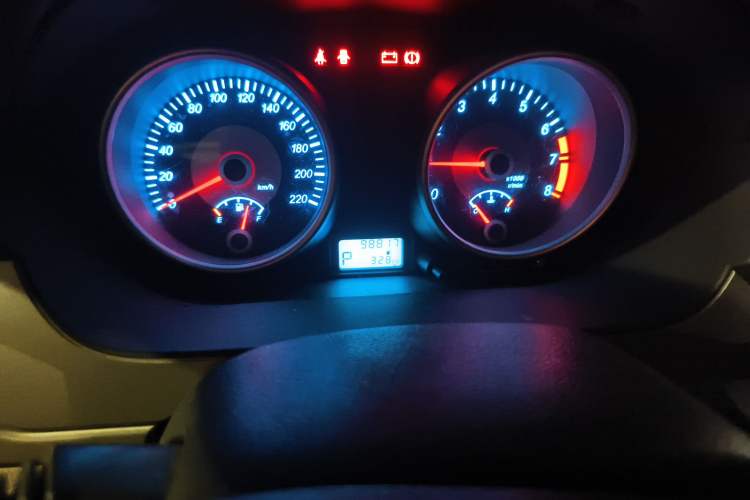 Used Buick Excelle 2013 1.5L Automatic Classic Model
