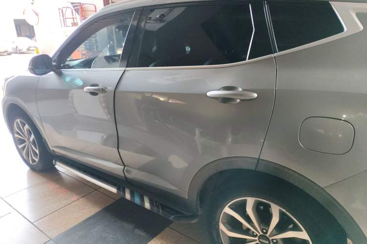 Used Wey VV6 2018 2.0T Two-Wheel-Drive Ultra-Luxury Version China V Standard
