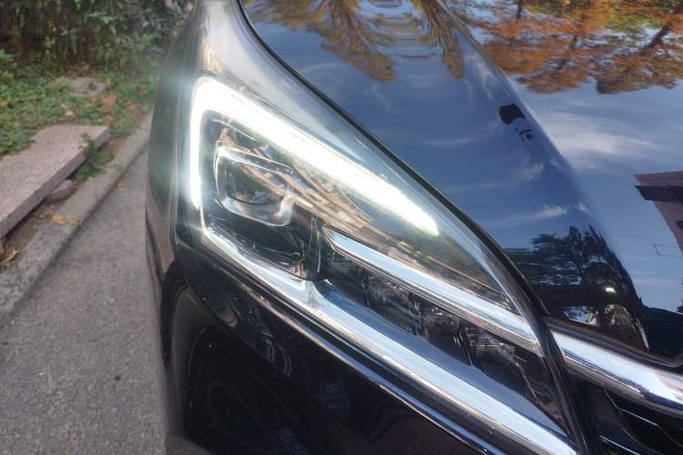 Used Buick Envision 2020 20T Two-Wheel Drive Elite Version