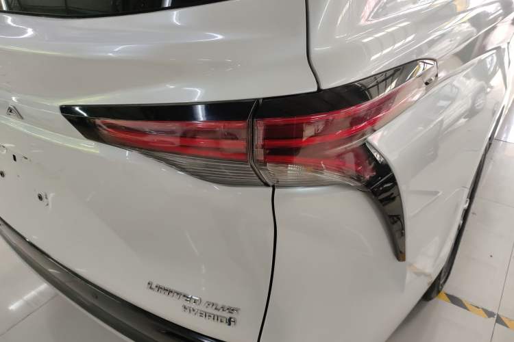 Used Toyota Sienna 2021 2.5L Hybrid Ultimate Edition
